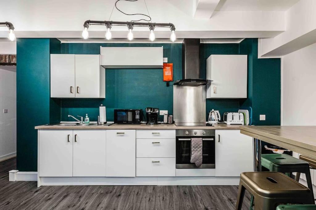 Vip City Centre Apartment With Secure Free Parking Liverpool Exterior foto